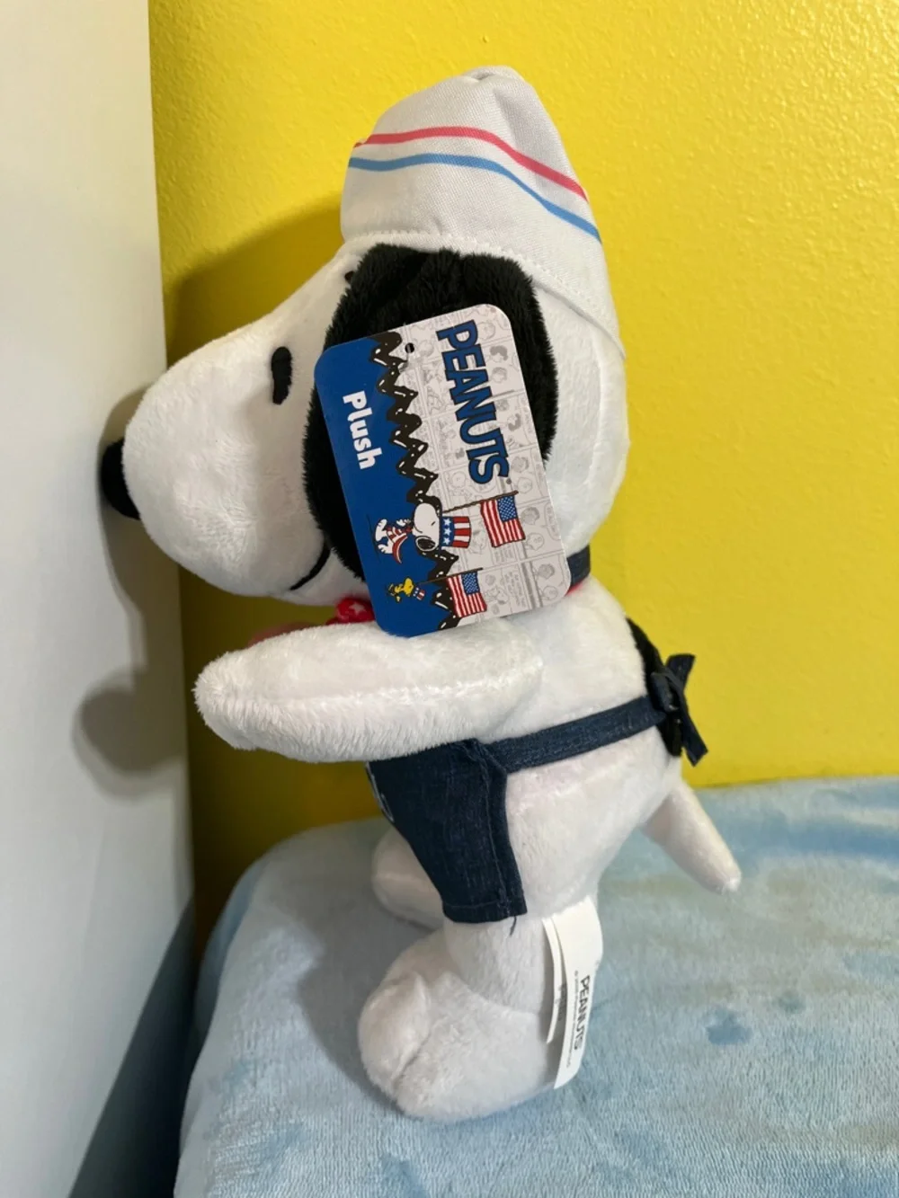 Peanuts Snoopy Ice Cream Plush 11” NWT Stay Cool Summer Toy